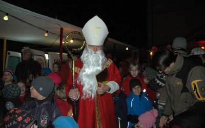 Nikolausmarkt am 8. Dezember auf dem Schulhof